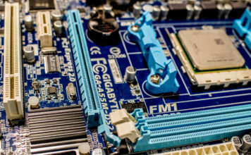 เจาะลึกการต่อสายไฟ PSU: ปลั๊ก 24 Pin, EPS 8 Pin, SATA ช็อตไปเท่าไรแล้วถึงจะจำ? เจาะลึกการต่อสายไฟ PSU: ปลั๊ก 24 Pin, EPS 8 Pin, SATA ช็อตไปเท่าไรแล้วถึงจะจำ?